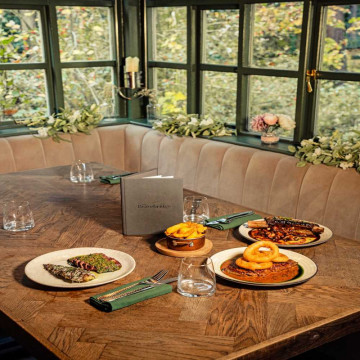 Image for Set Menu at The Bracebridge - 8 People